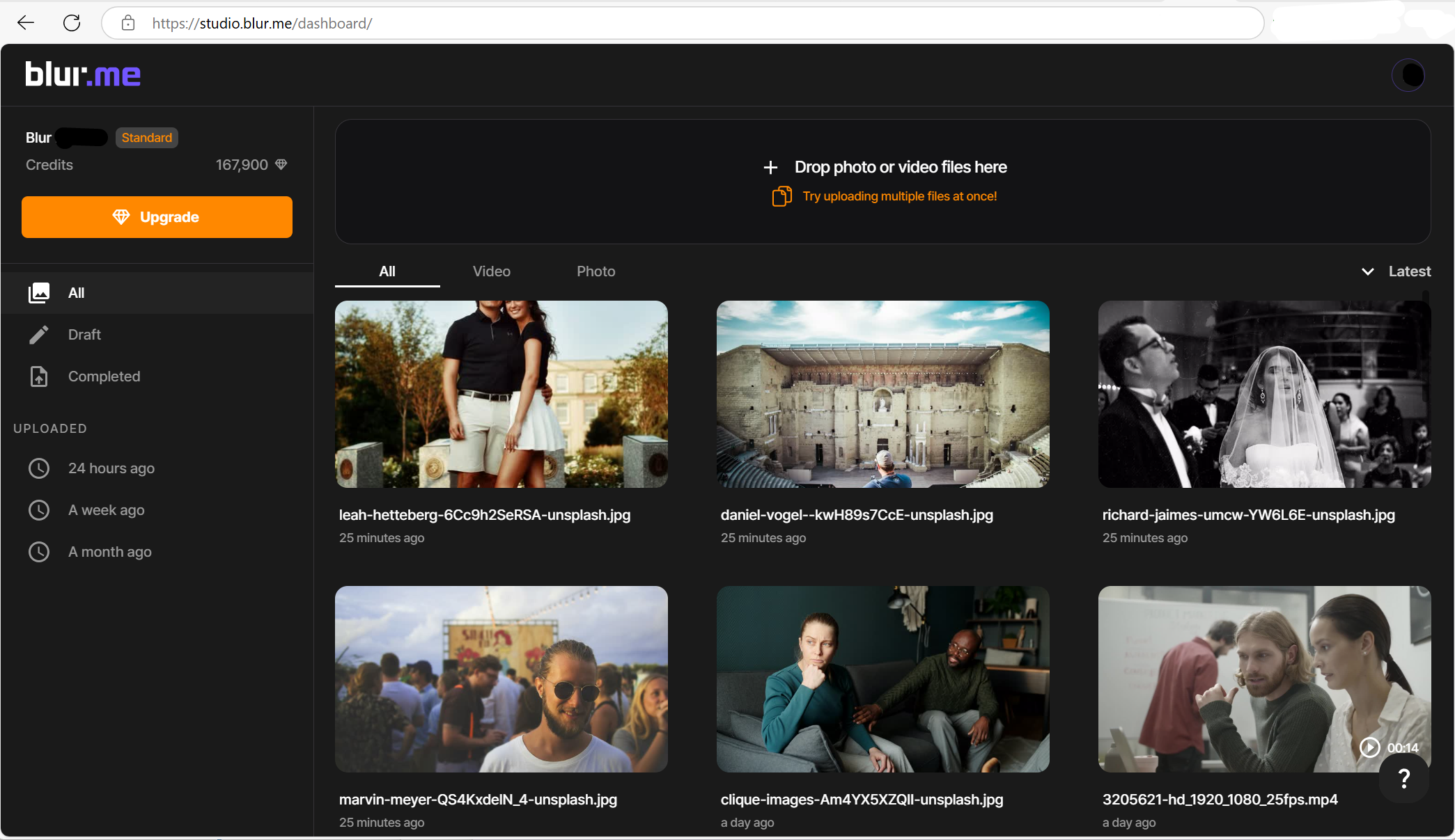 Screenshot showing how to upload a photo to BlurMe’s online tool for background blurring