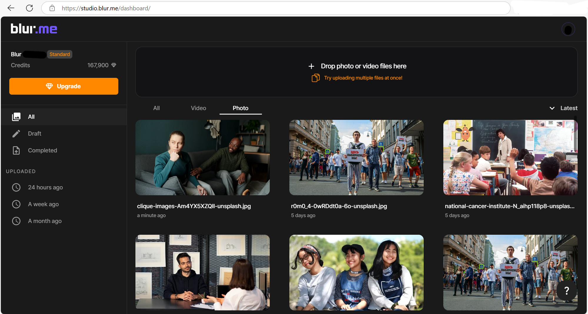 BlurMe AI editor interface showing the one-click upload button for adding a picture to apply background blur