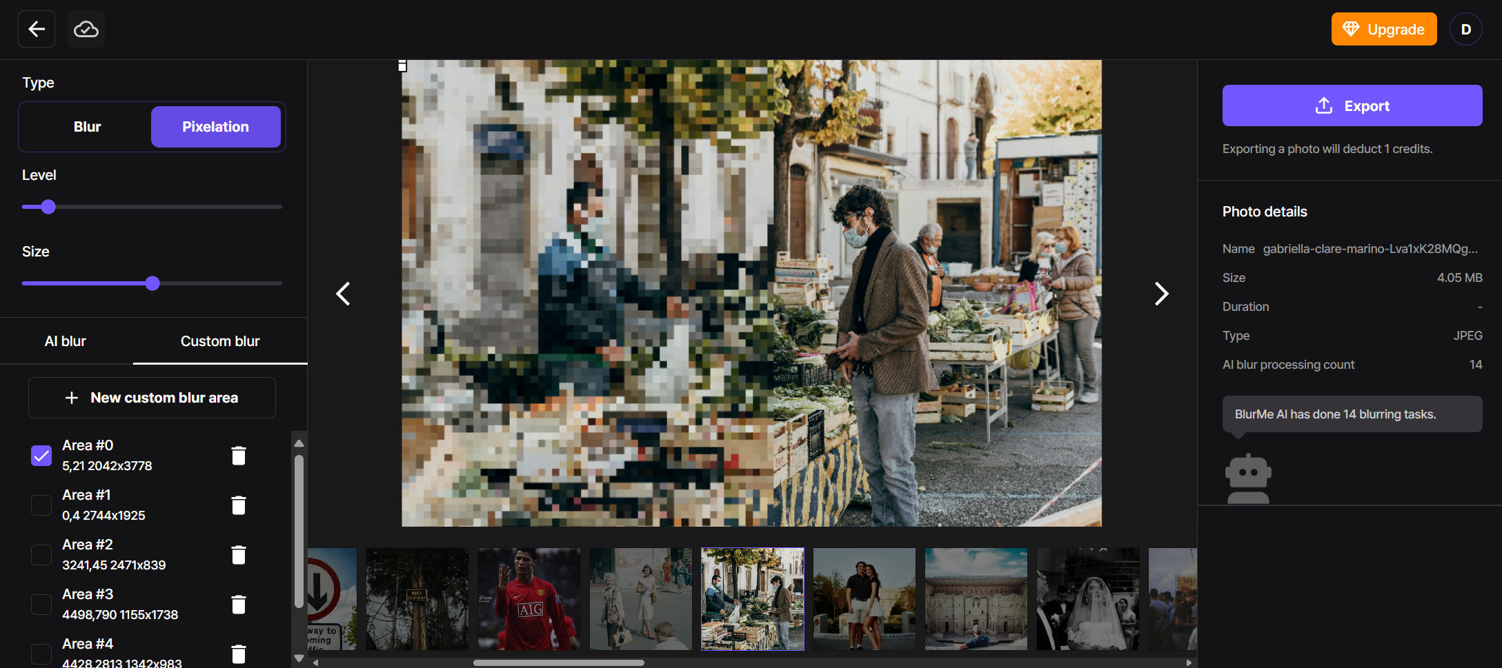 BlurMe Custom Blur tool manually selecting and pixelating the background area of a video, leaving the subject unblurred.