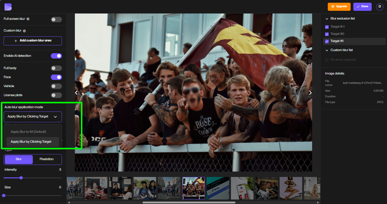Choosing which detected faces to blur or unblur using BlurMe face blur tool.