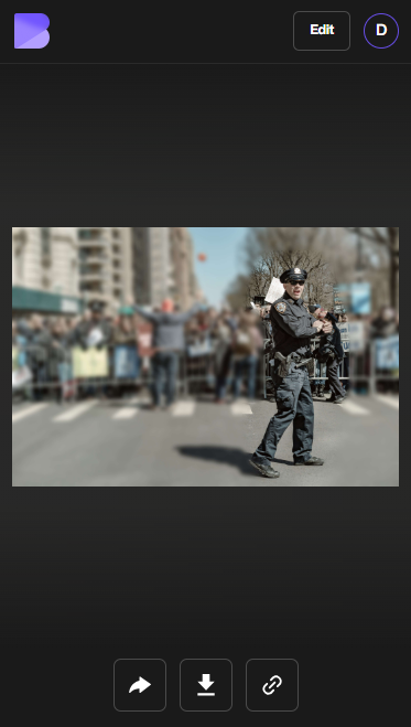 Téléchargement de photo iPhone floue depuis BlurMe Studio.