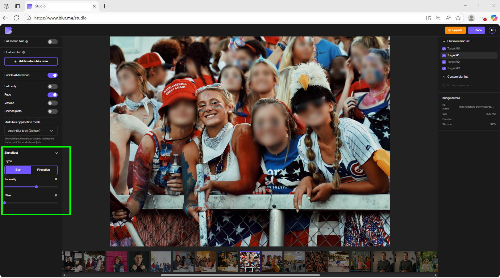 Adjusting photo blur.