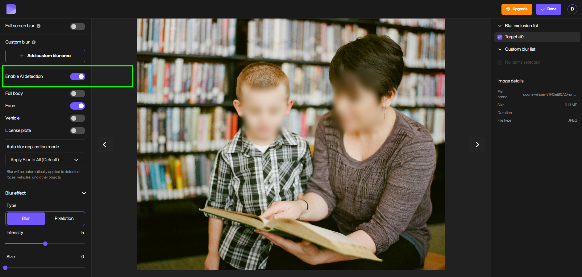 Blur face in photo face blur screen.