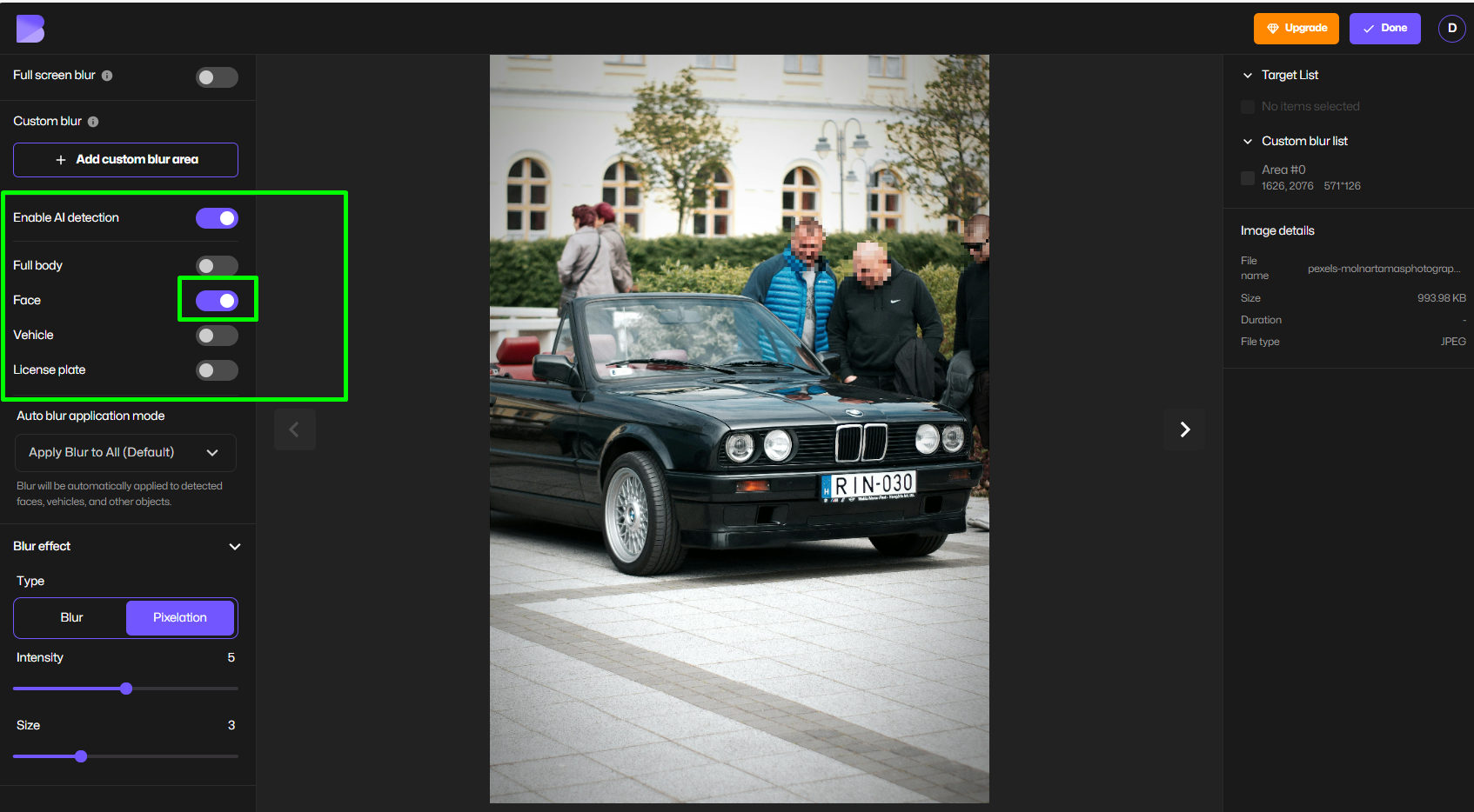 Seleccionando modo de pixelación de rostro en la herramienta Pixelar Imagen.